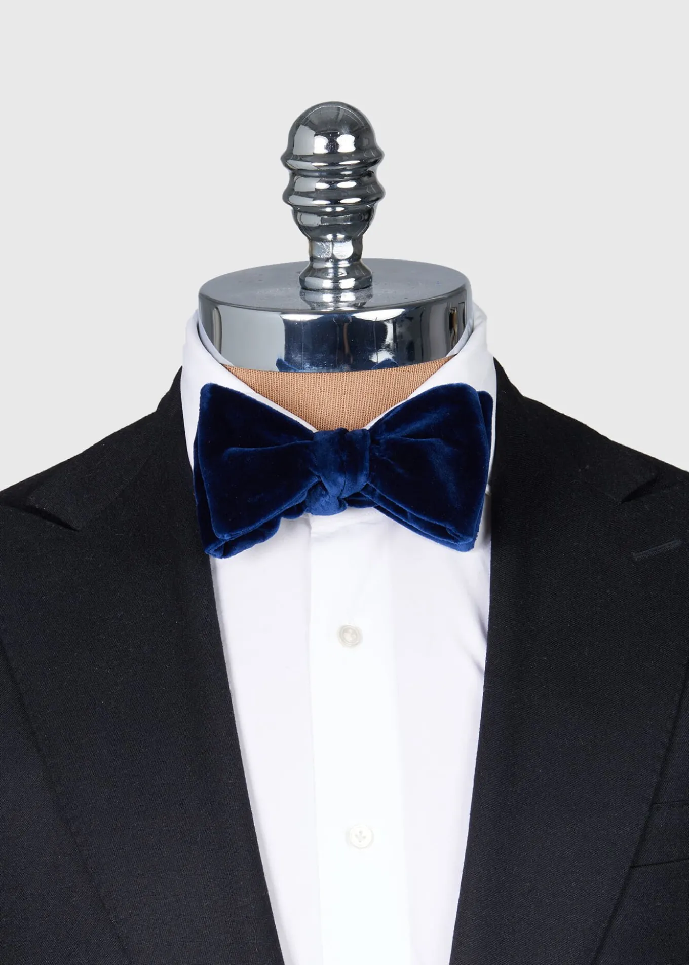blunt_edge_cotton_velvet__1-1.webp Blunt Edge Cotton Velvet Bow