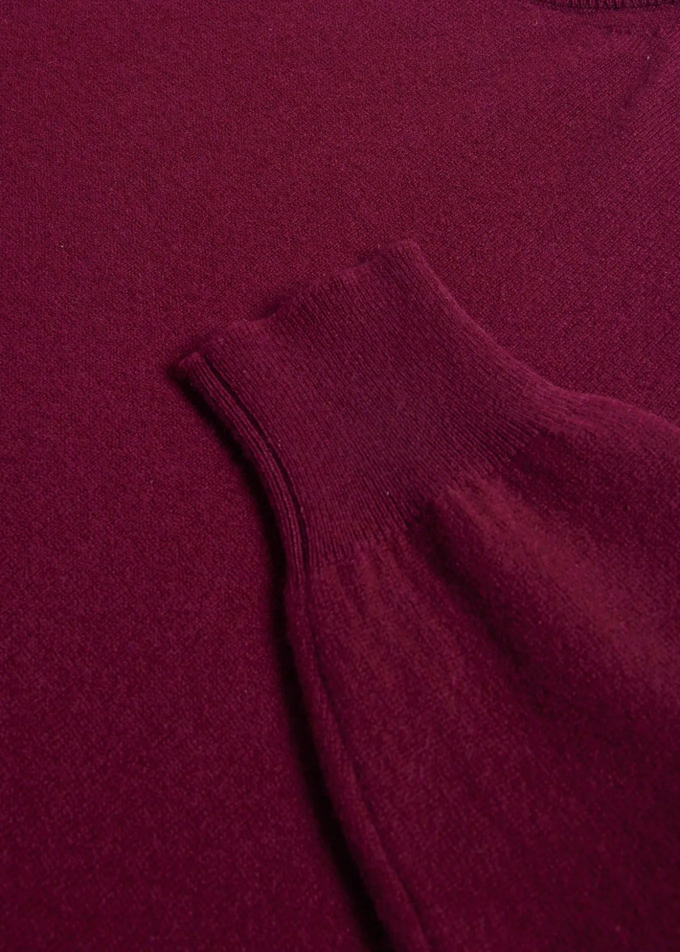 cashmere_crewneck_sweater_1-3.webp Cashmere Crewneck Sweater