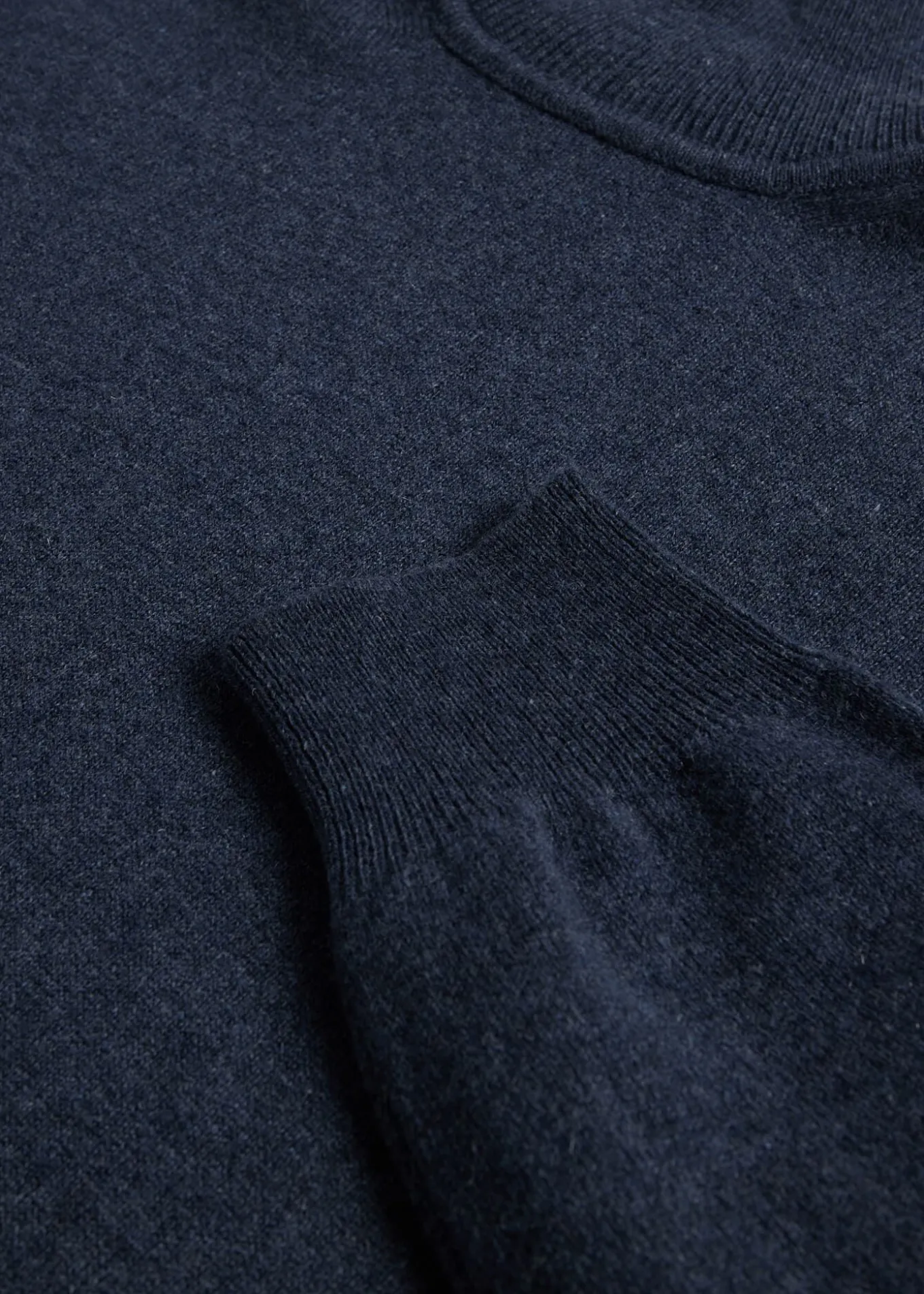 cashmere_turtleneck_1-2.webp Cashmere Turtleneck