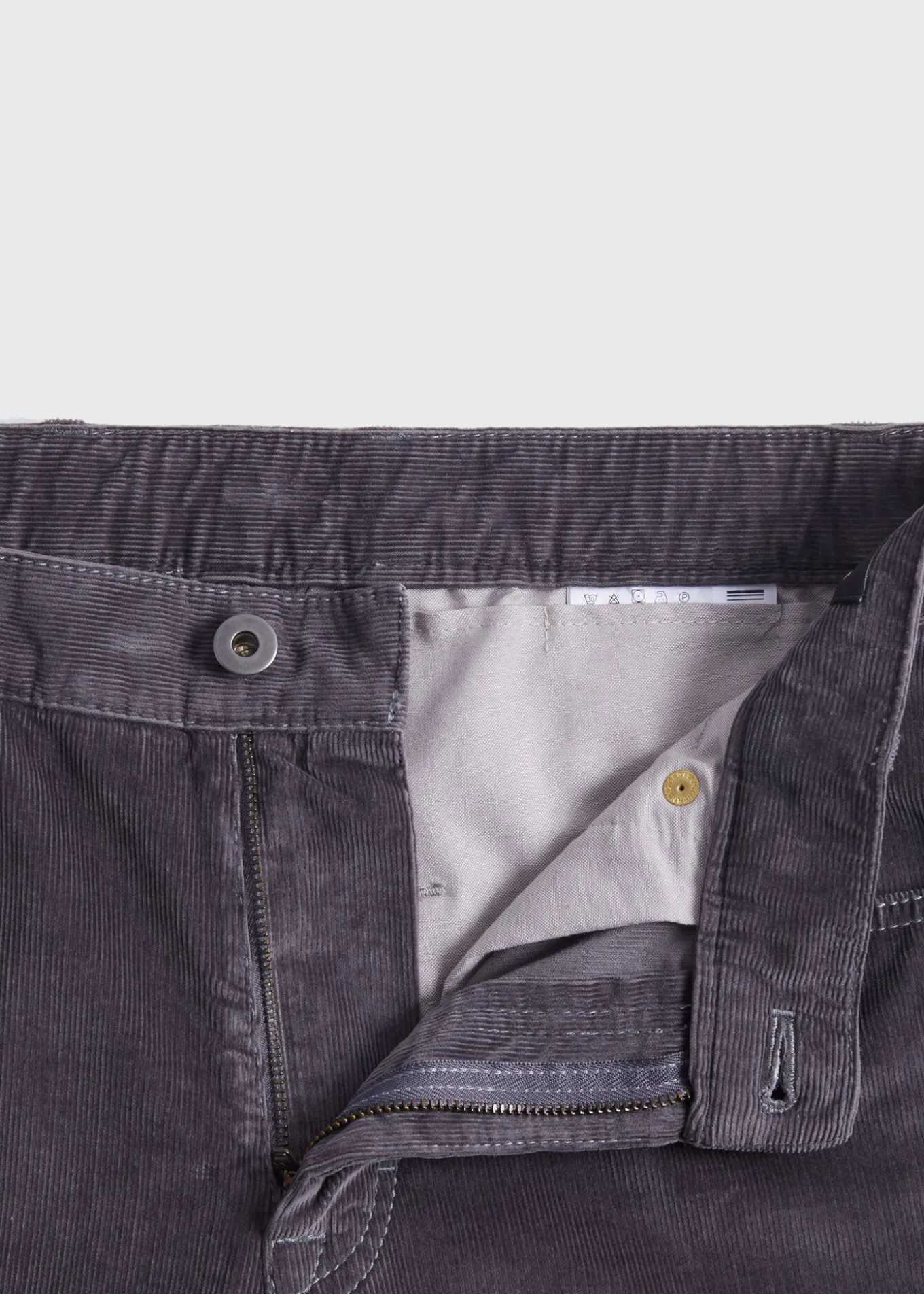 classic_fivepocket_cordur_2-3.webp Classic Five-Pocket Corduroy Trouser