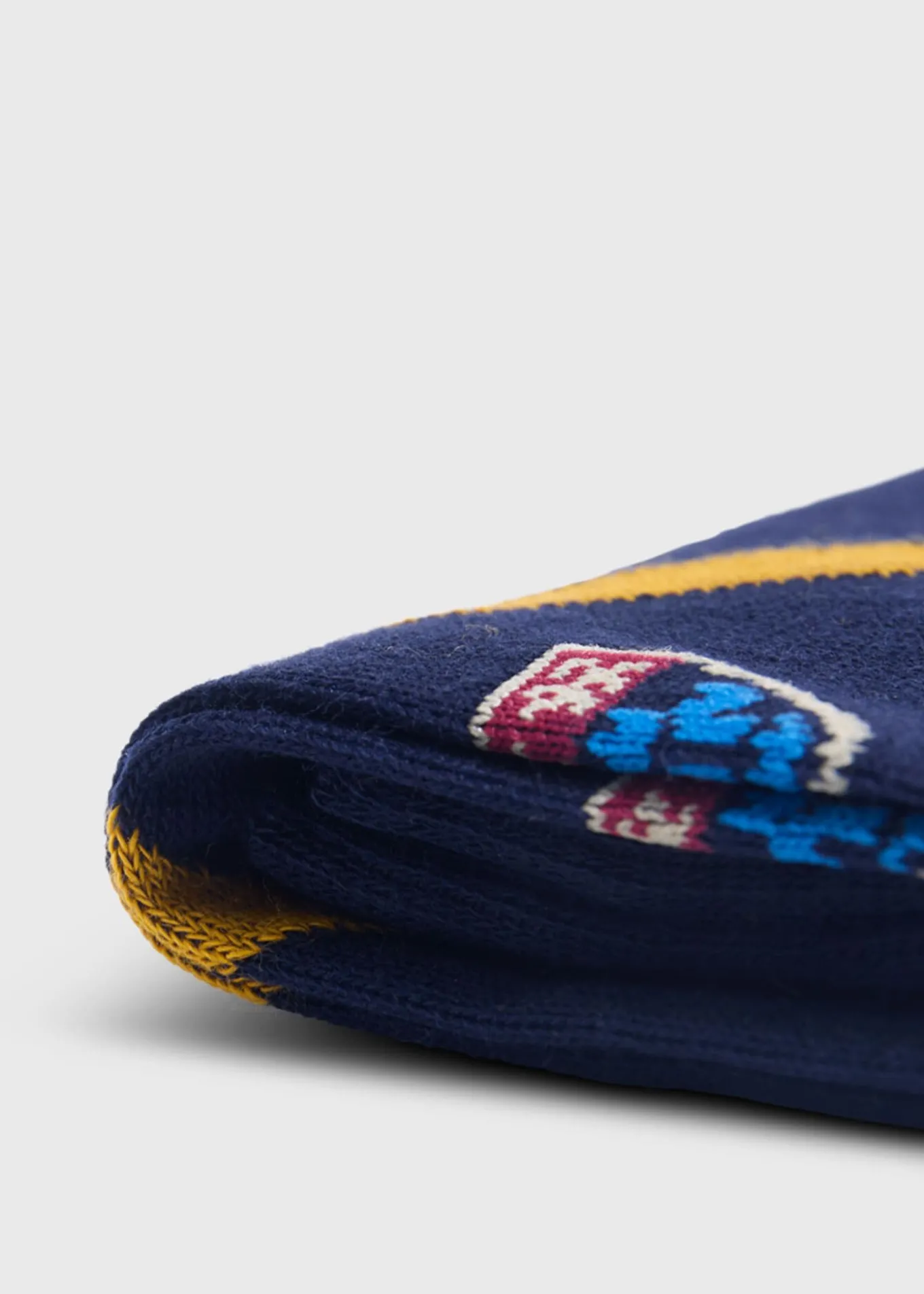 cotton_crest_motif_sock_1-3.webp Cotton Crest Motif Sock