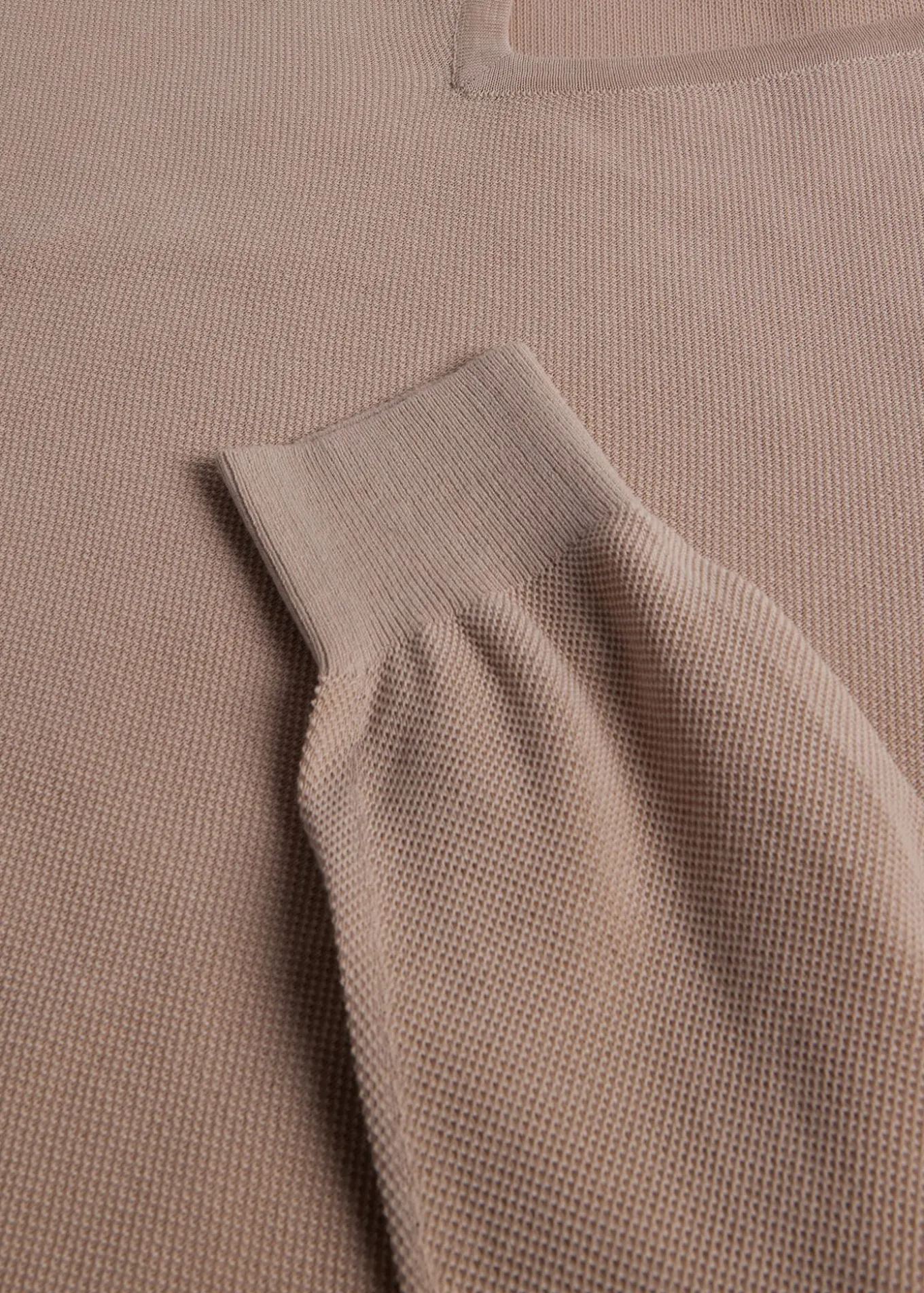 cotton_piqu_vneck_sweater_1.webp Cotton Piqué V-Neck Sweater