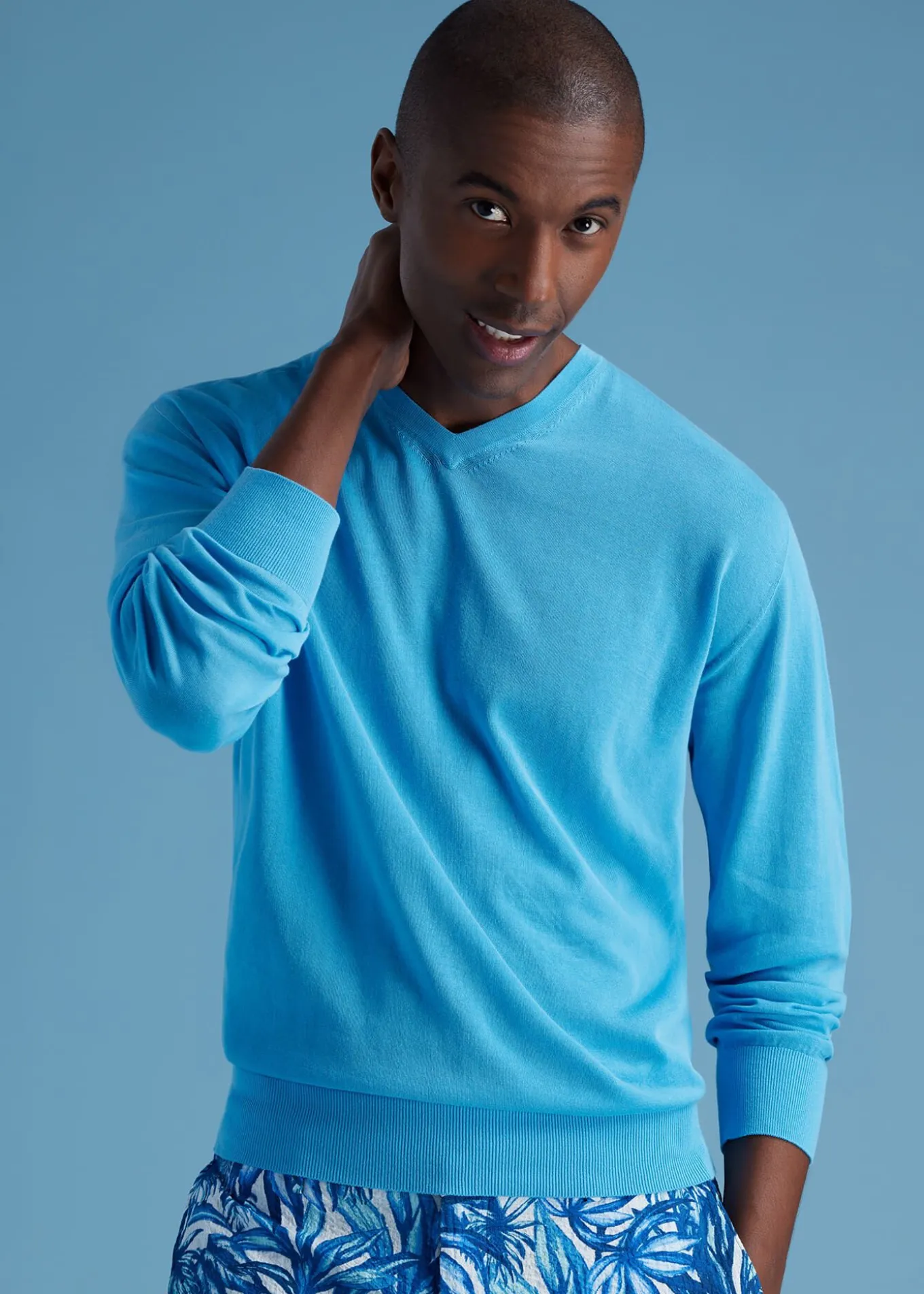 fine_gauge_cotton_vneck_s_1-1.webp Fine Gauge Cotton V-Neck Sweater