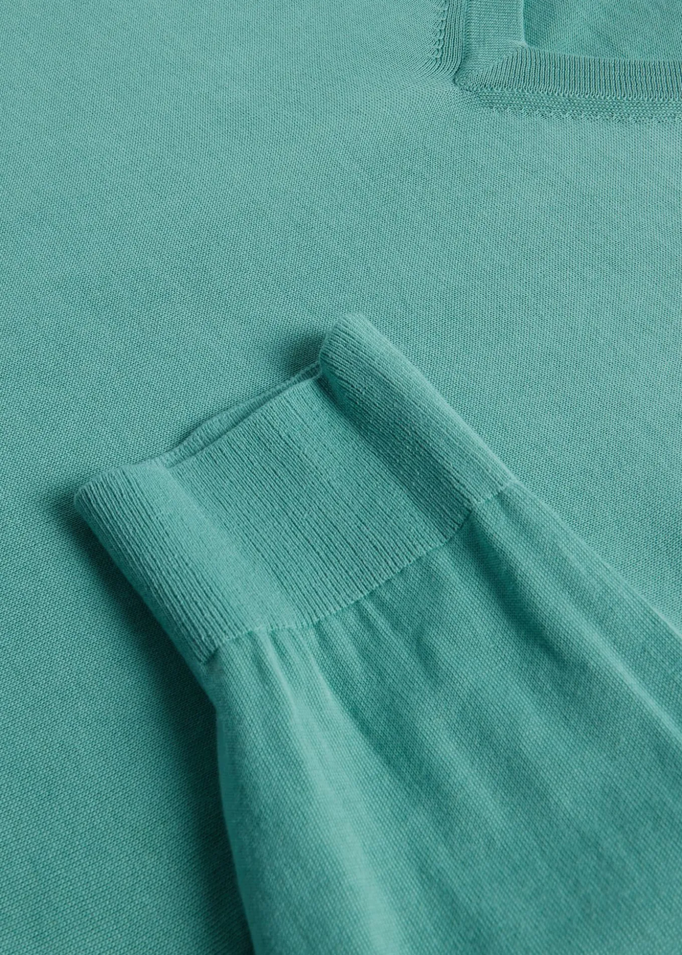fine_gauge_cotton_vneck_s_2.webp Fine Gauge Cotton V-Neck Sweater