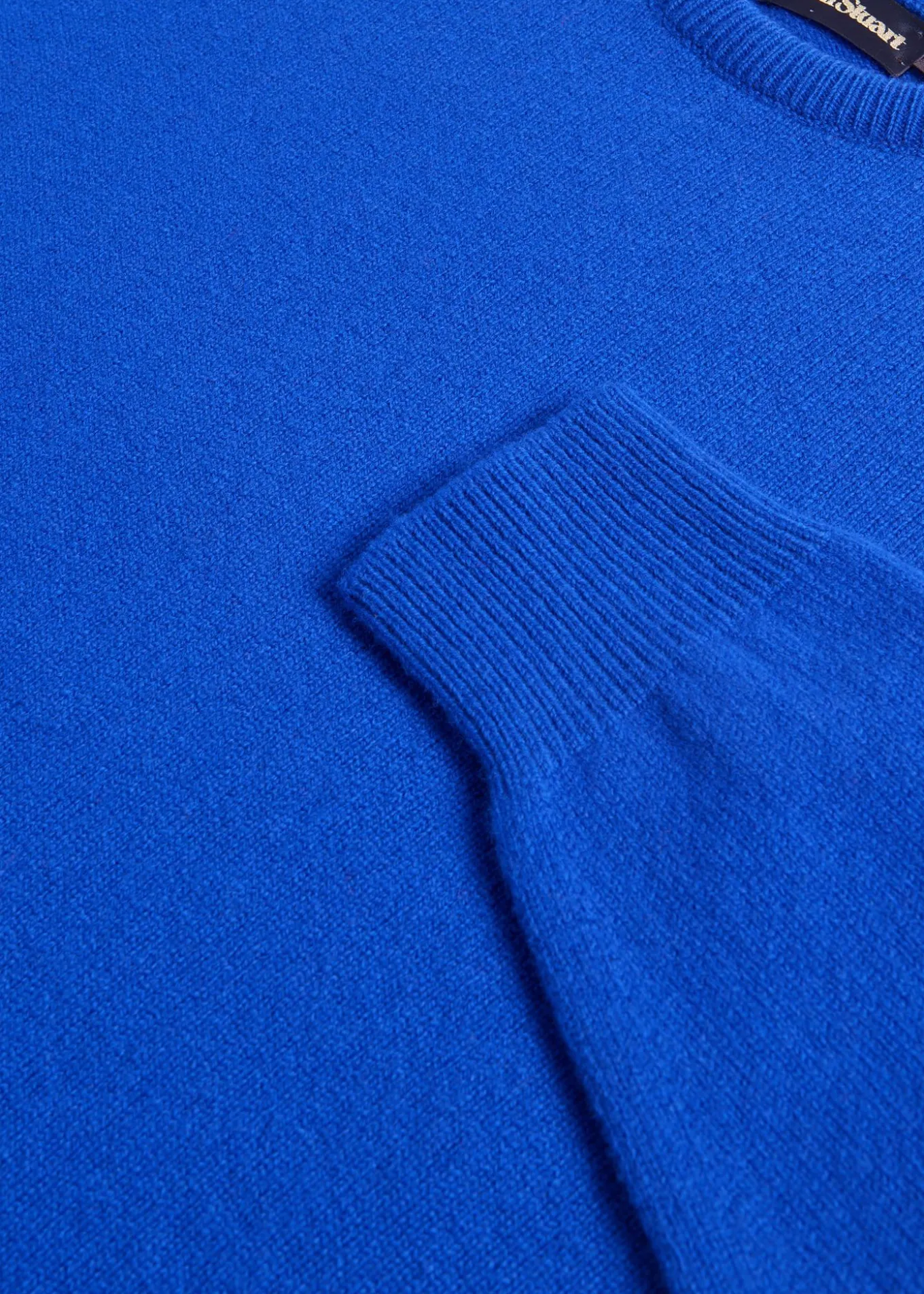 lambswool_crew_neck_sweat_2.webp Lambswool Crew Neck Sweater