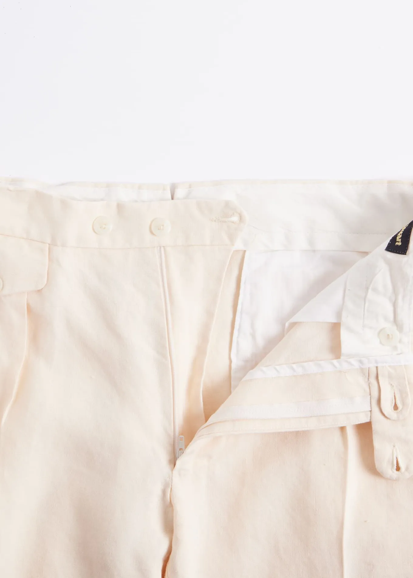 linen_washed_pleated_fron_2-1.webp Linen Washed Pleated Front Trouser