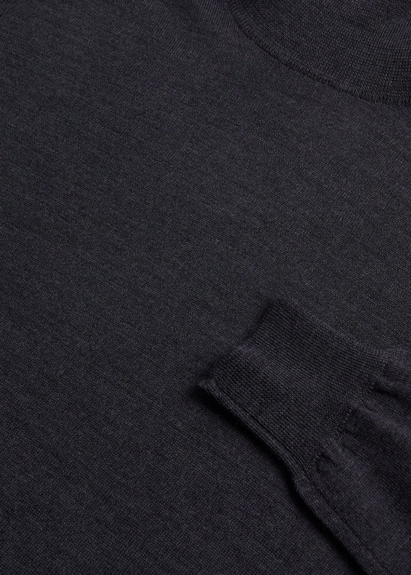 merino_wool_turtleneck_10.webp Merino Wool Turtleneck