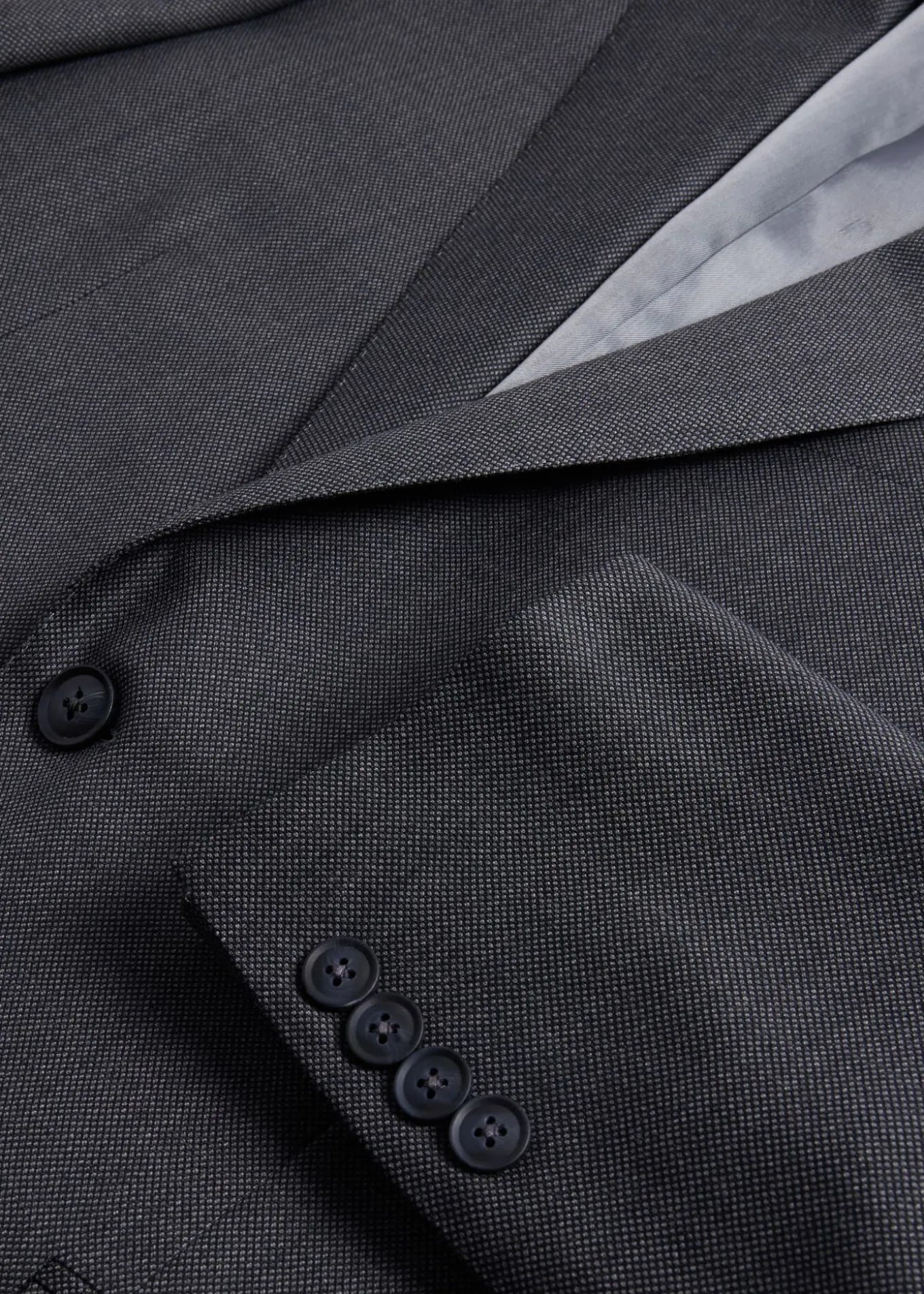 nailhead_paul_suit_4-1.webp Nailhead Paul Suit