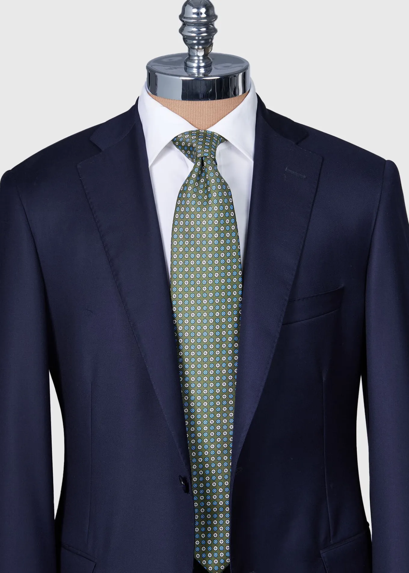 printed_silk_floral_medal_1-1.webp Printed Silk Floral Medallion Tie