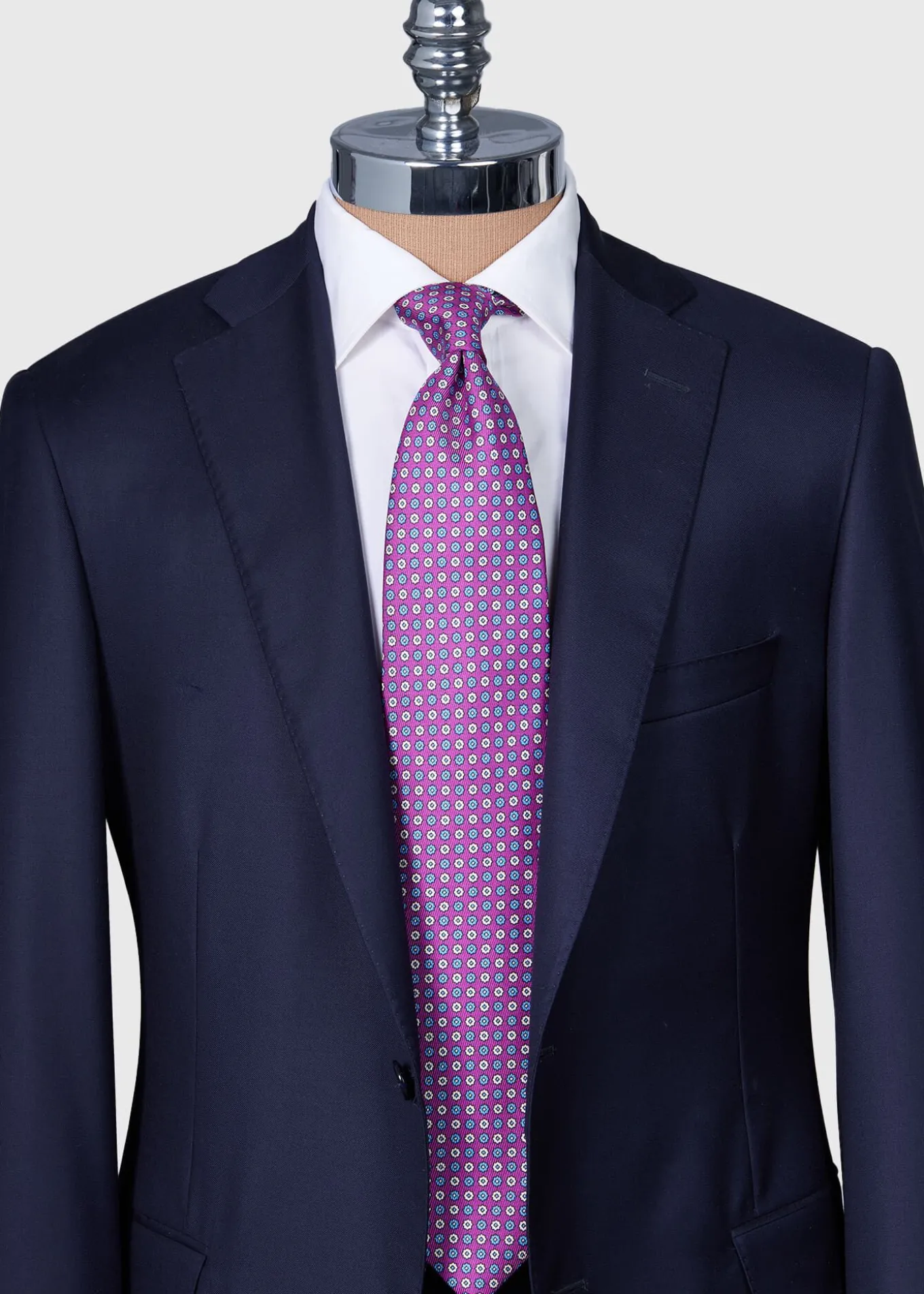 printed_silk_floral_medal_2.webp Printed Silk Floral Medallion Tie