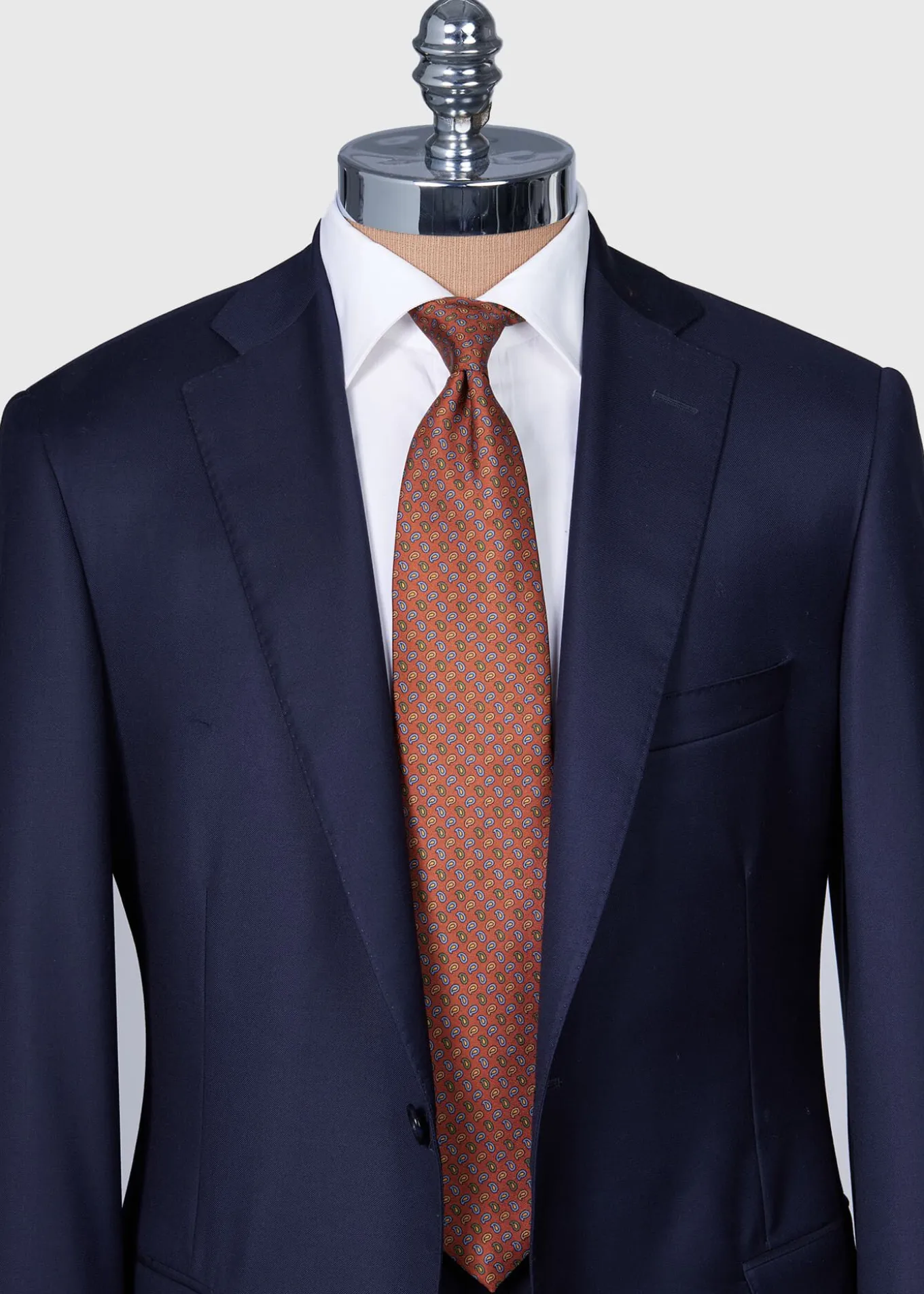 printed_silk_madder_tosse_1.webp Printed Silk Madder Tossed Pine Tie