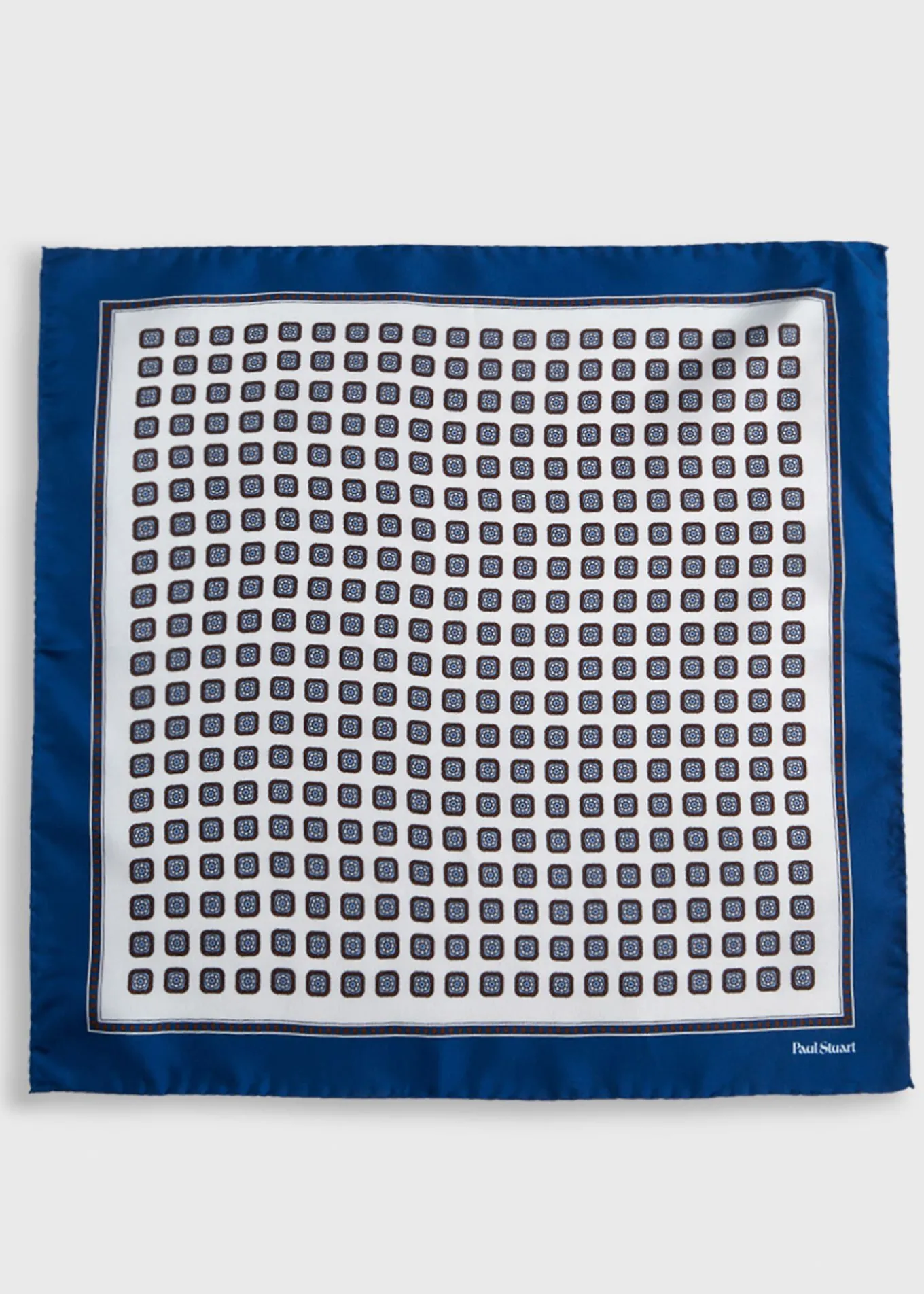 silk_small_medallion_pock_2.webp Silk Small Medallion Pocket Square