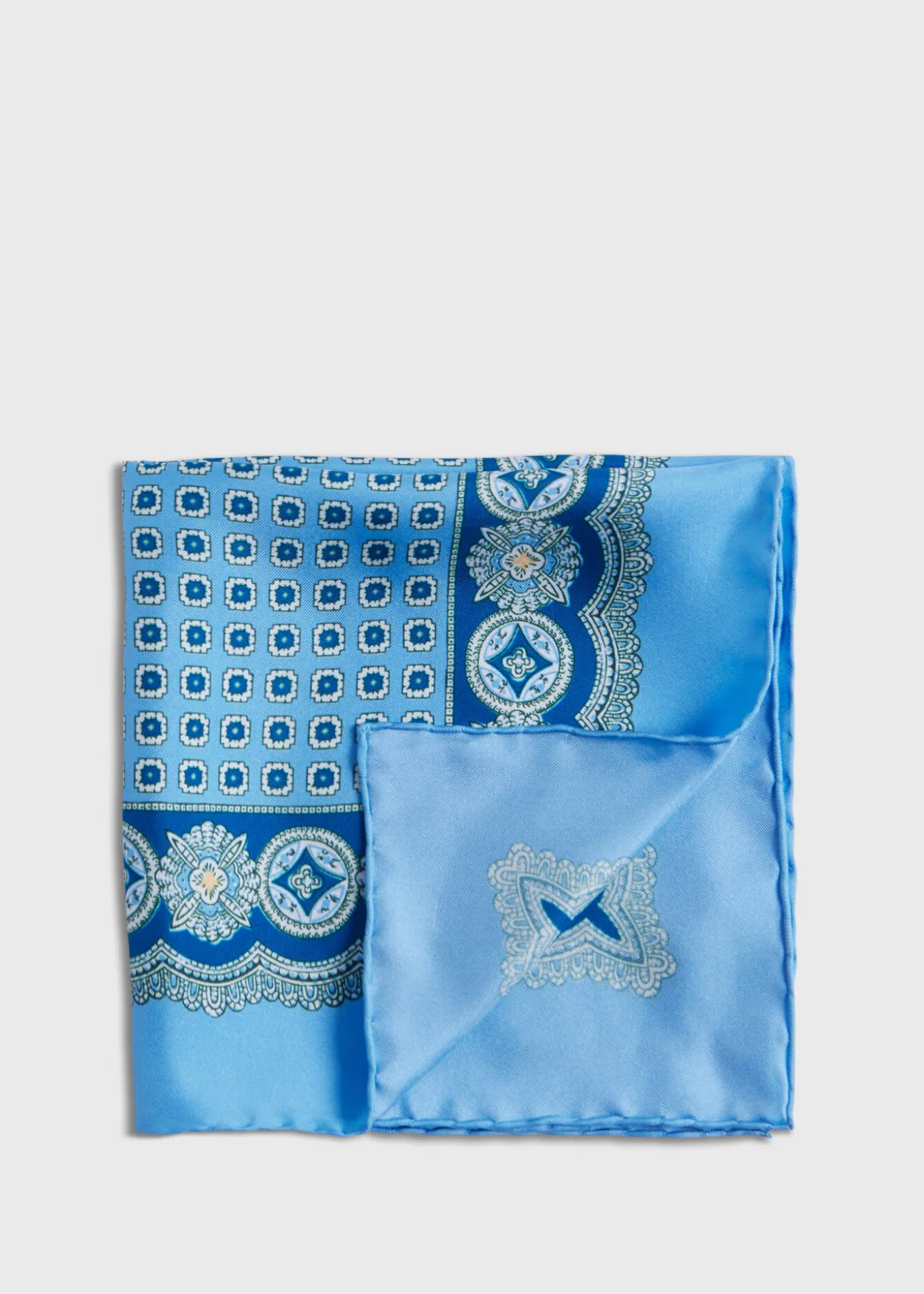 silk_twill_medallion_pock_0.webp Silk Twill Medallion Pocket Square