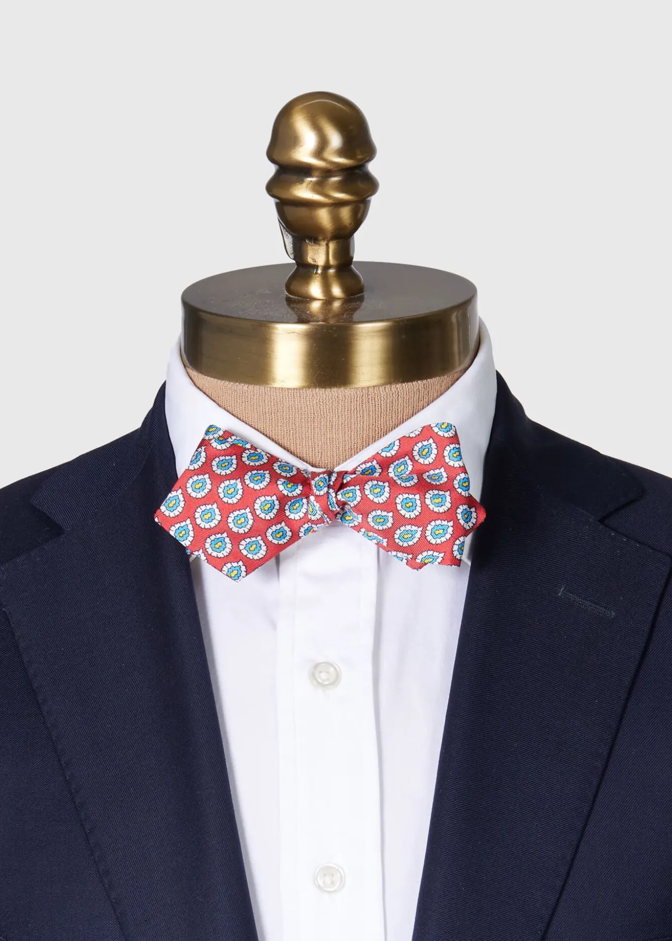 silk_twill_tossed_paisley_1-1.webp Silk Twill Tossed Paisley Bow TIe