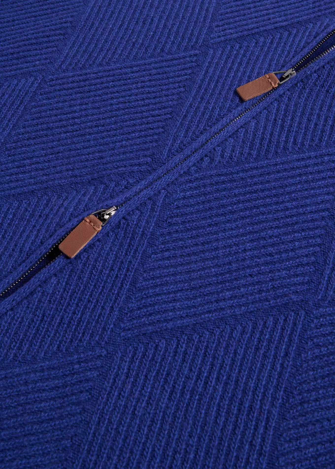 wool_and_cashmere_full_zi_2-2.webp Wool And Cashmere Full Zip Jacquard Cardigan