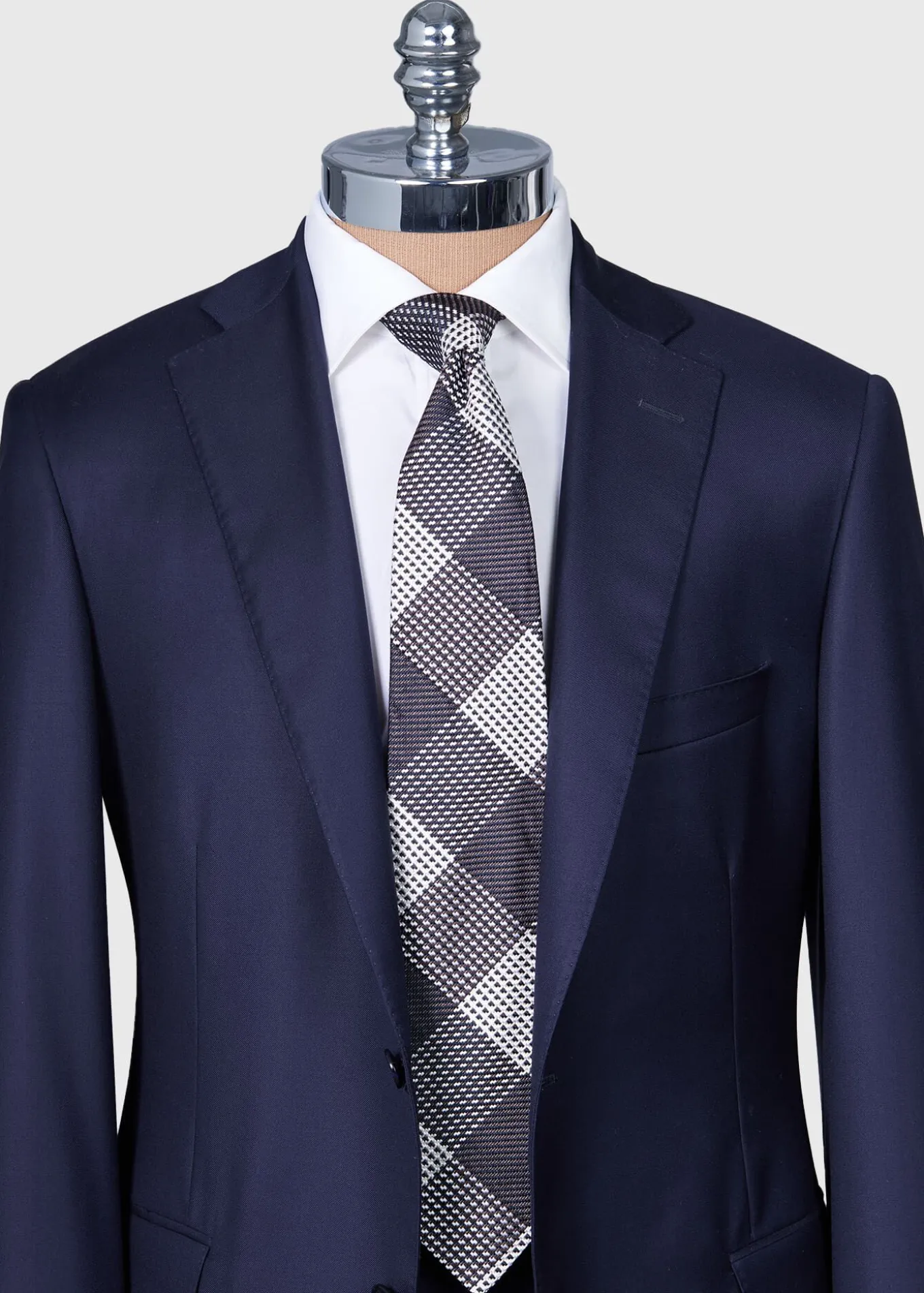 woven_silk_patchwork_plai_1-2.webp Woven Silk Patchwork Plaid Tie